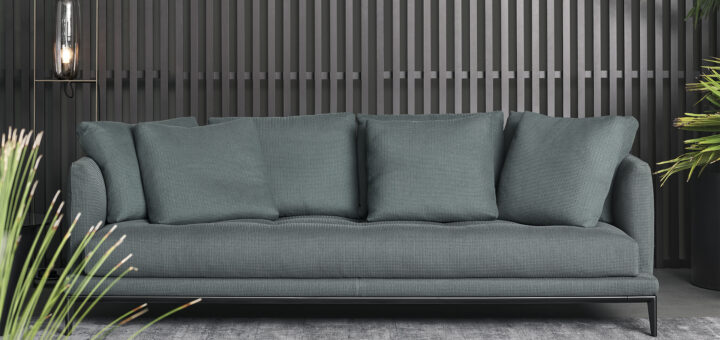 Divano angolare componibile Soft Island di Bonaldo in un living contemporaneo